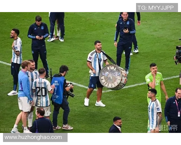 阿圭罗在国家队比赛中斩获关键进球，赢得球迷赞誉